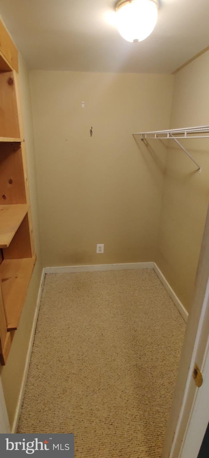 RIVERSIDE PARK - Residential Lease