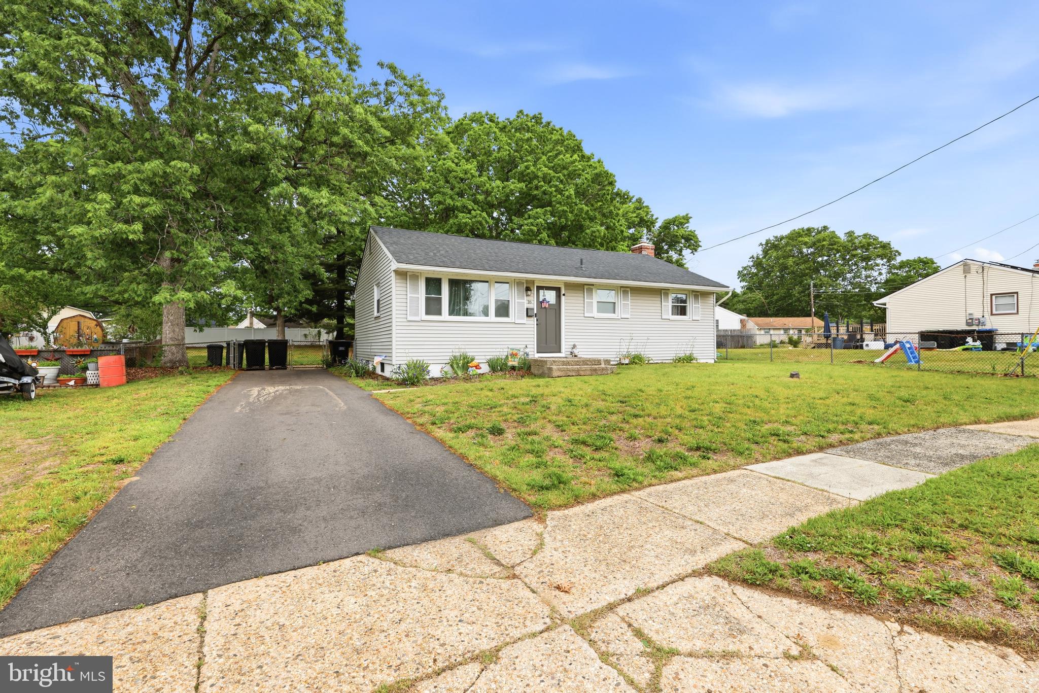 16 VALLEY DRIVE
