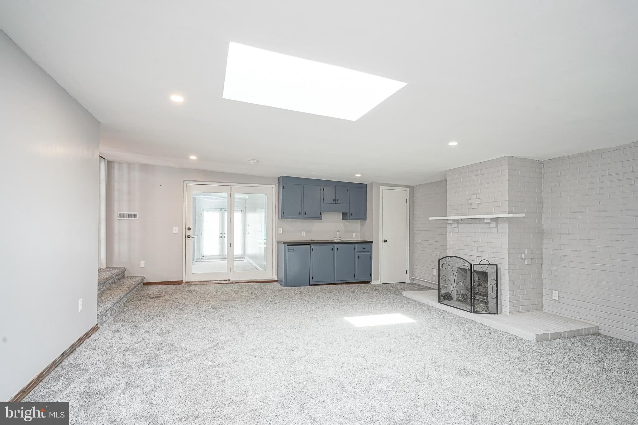 2402 BEVERLY ROAD