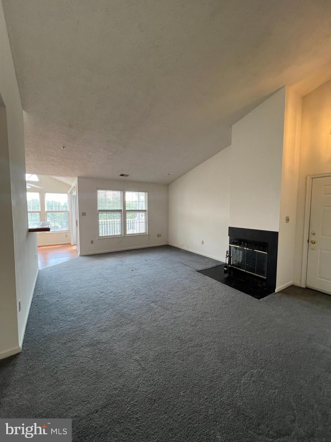 STUART MECHANIC - Residential Lease