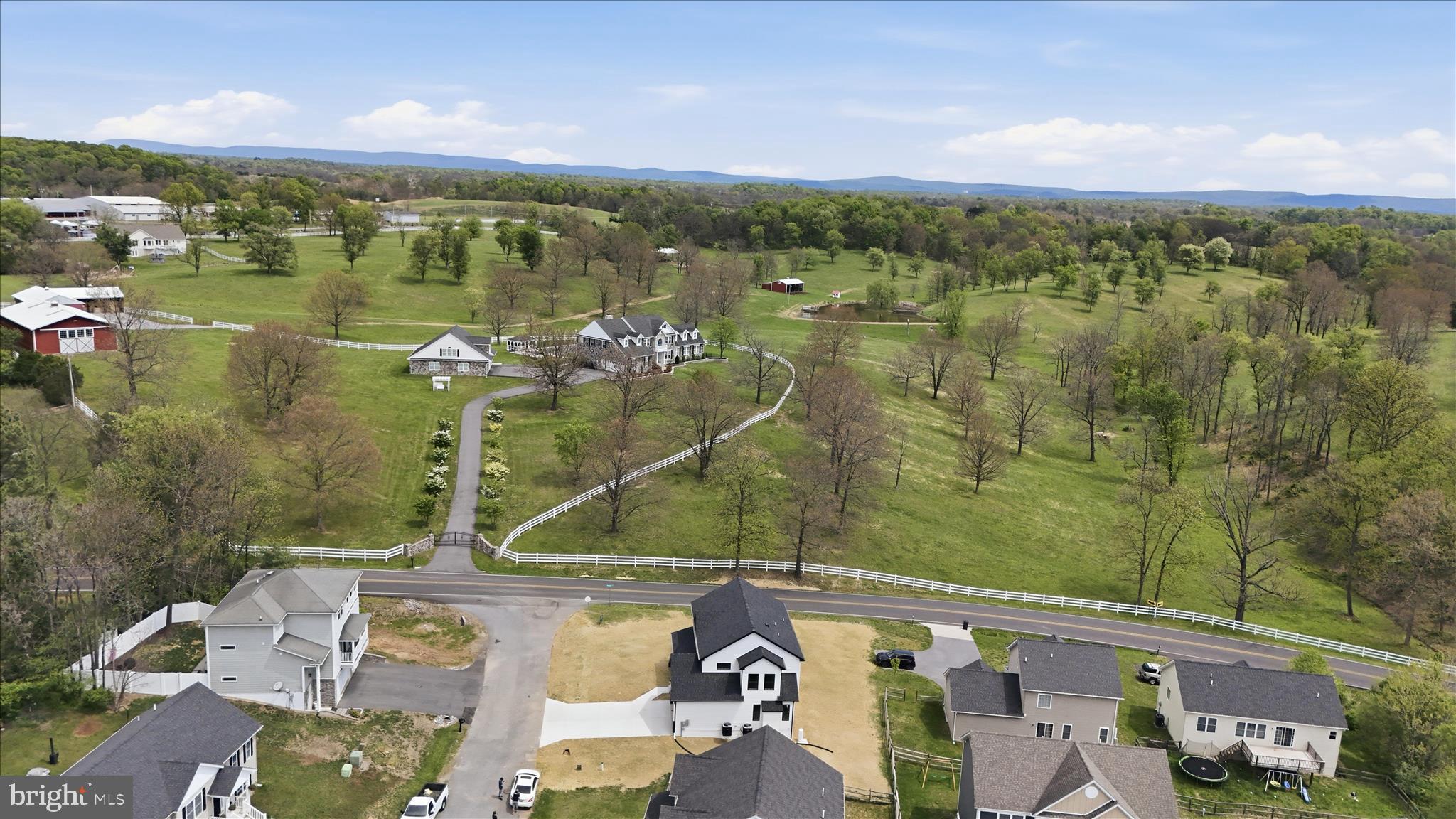 STONEBRIDGE - Residential