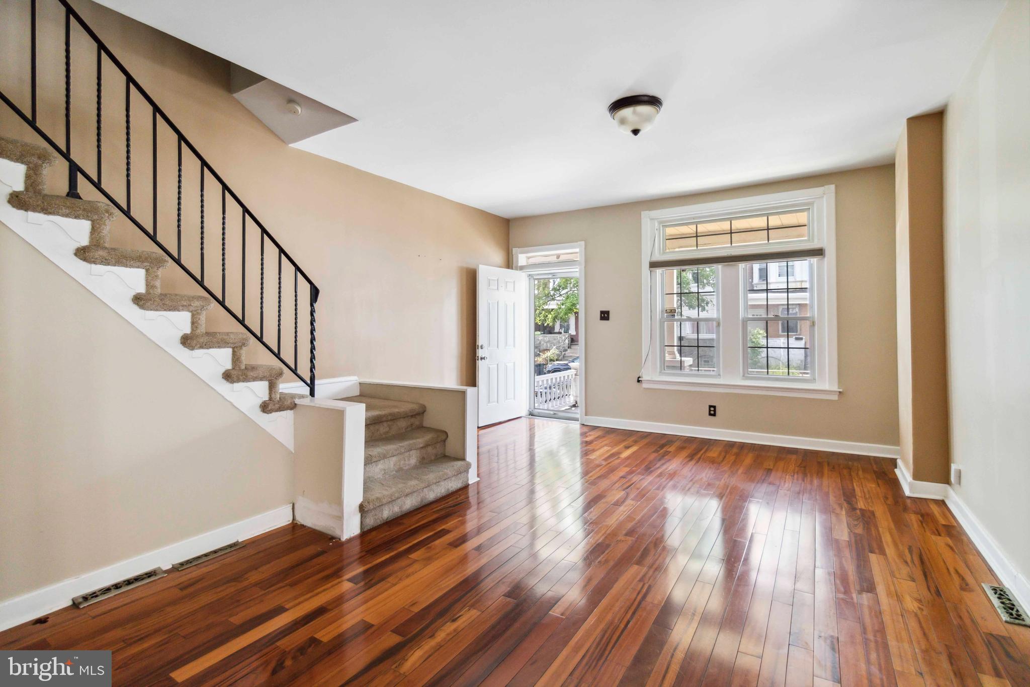 FERN ROCK - Residential