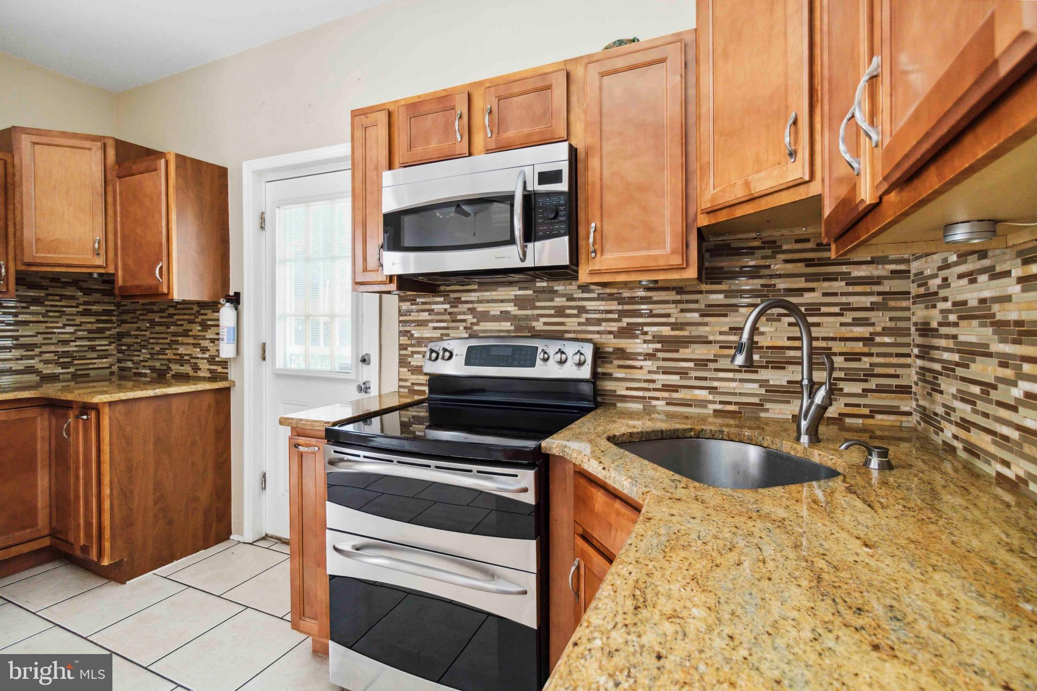 FERN ROCK - Residential