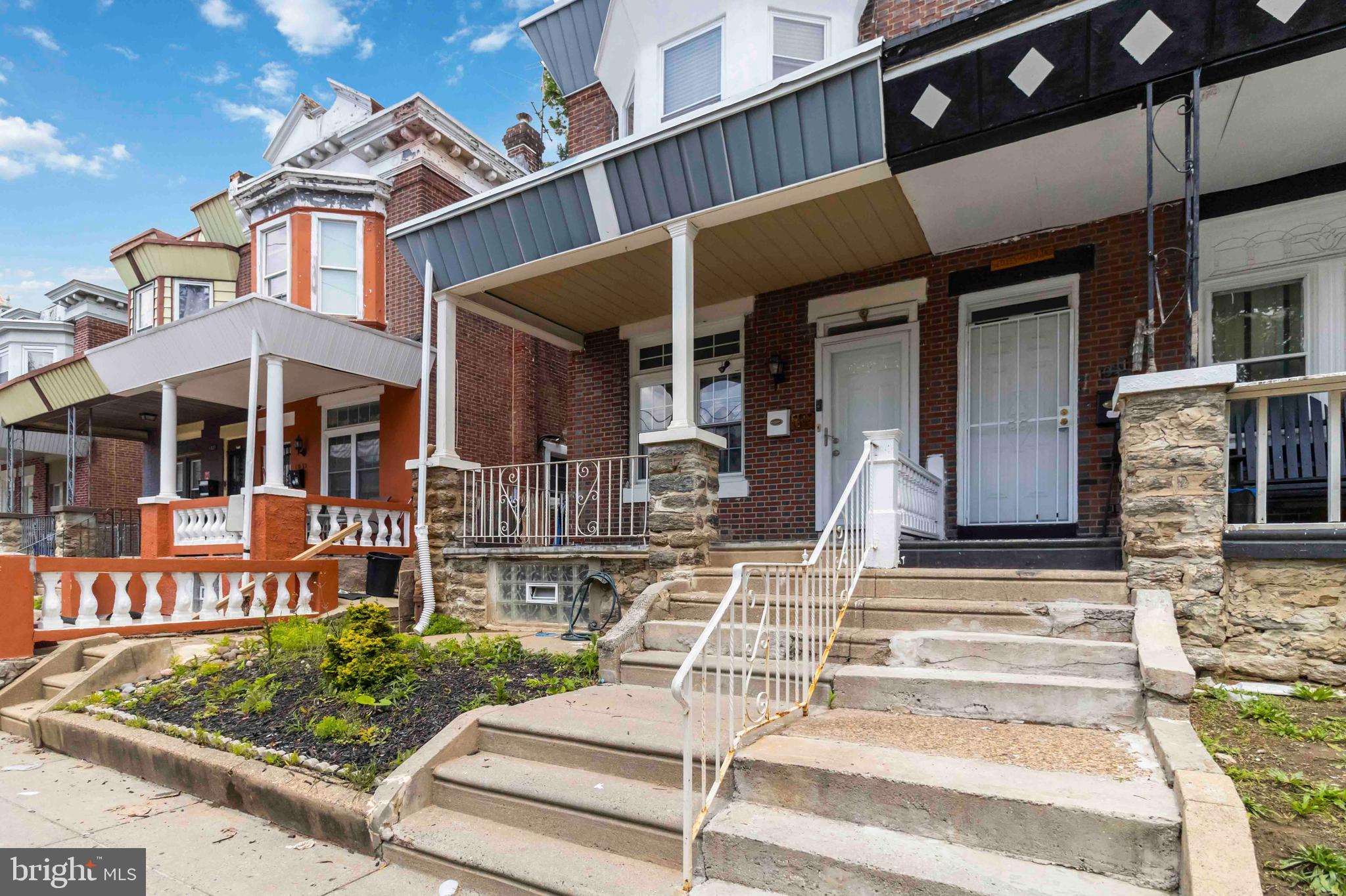 FERN ROCK - Residential
