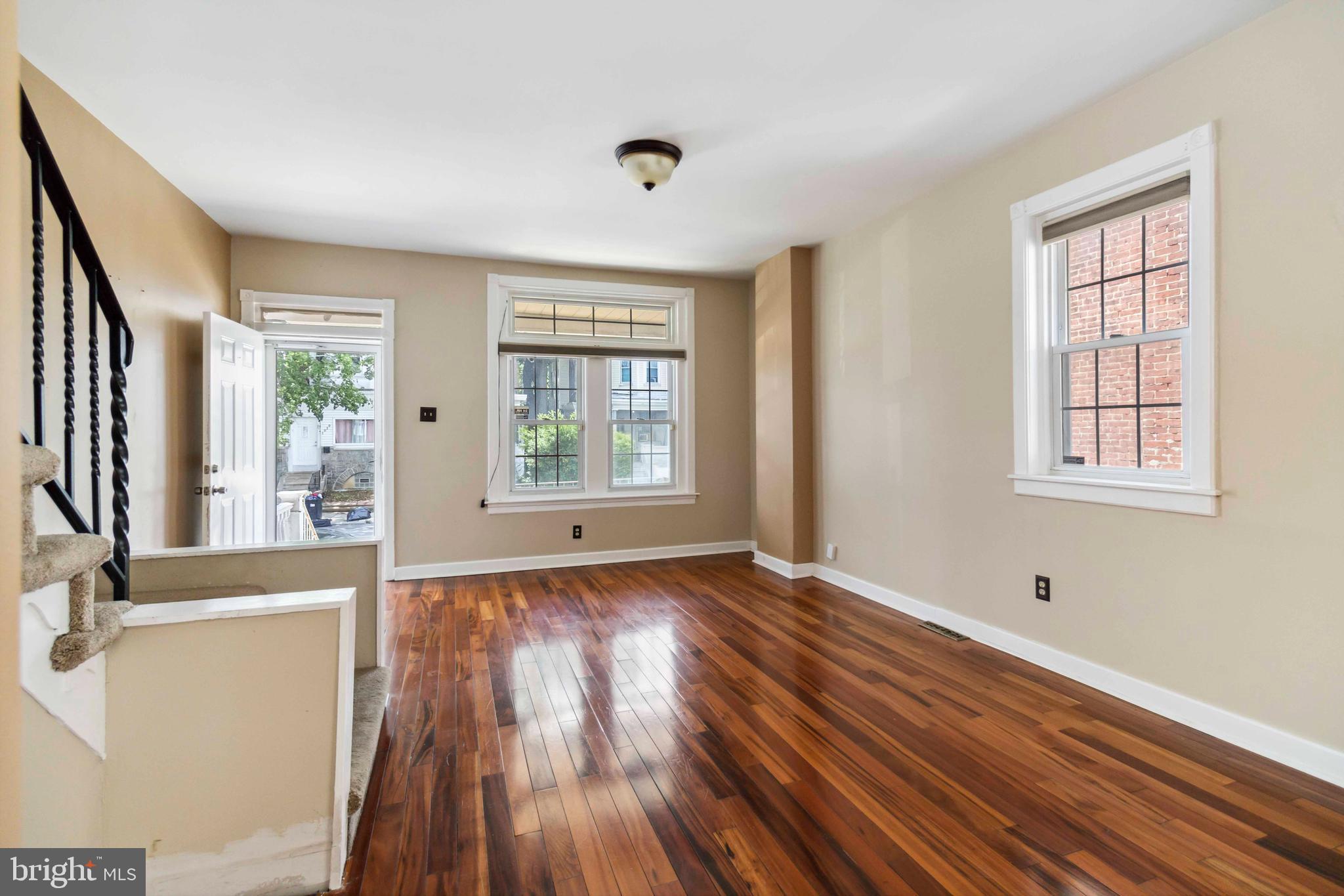 FERN ROCK - Residential