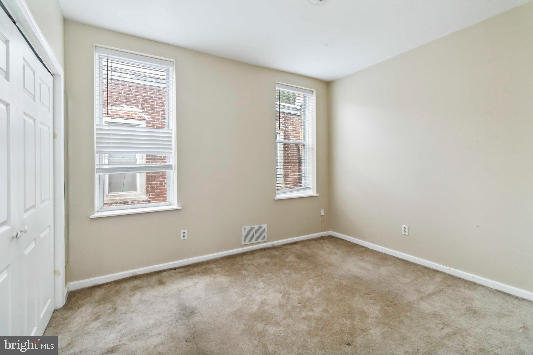 FERN ROCK - Residential