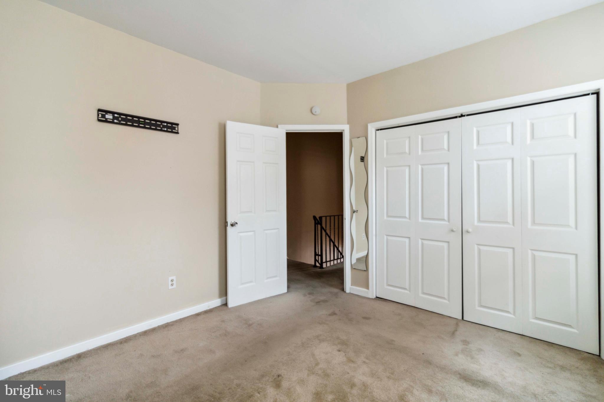 FERN ROCK - Residential