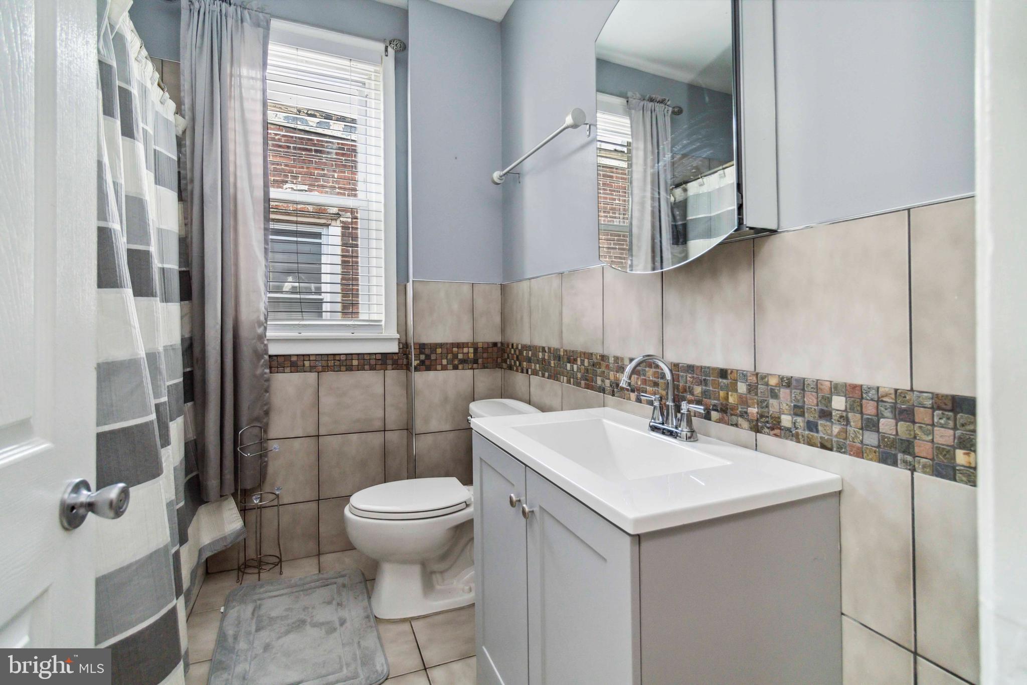 FERN ROCK - Residential