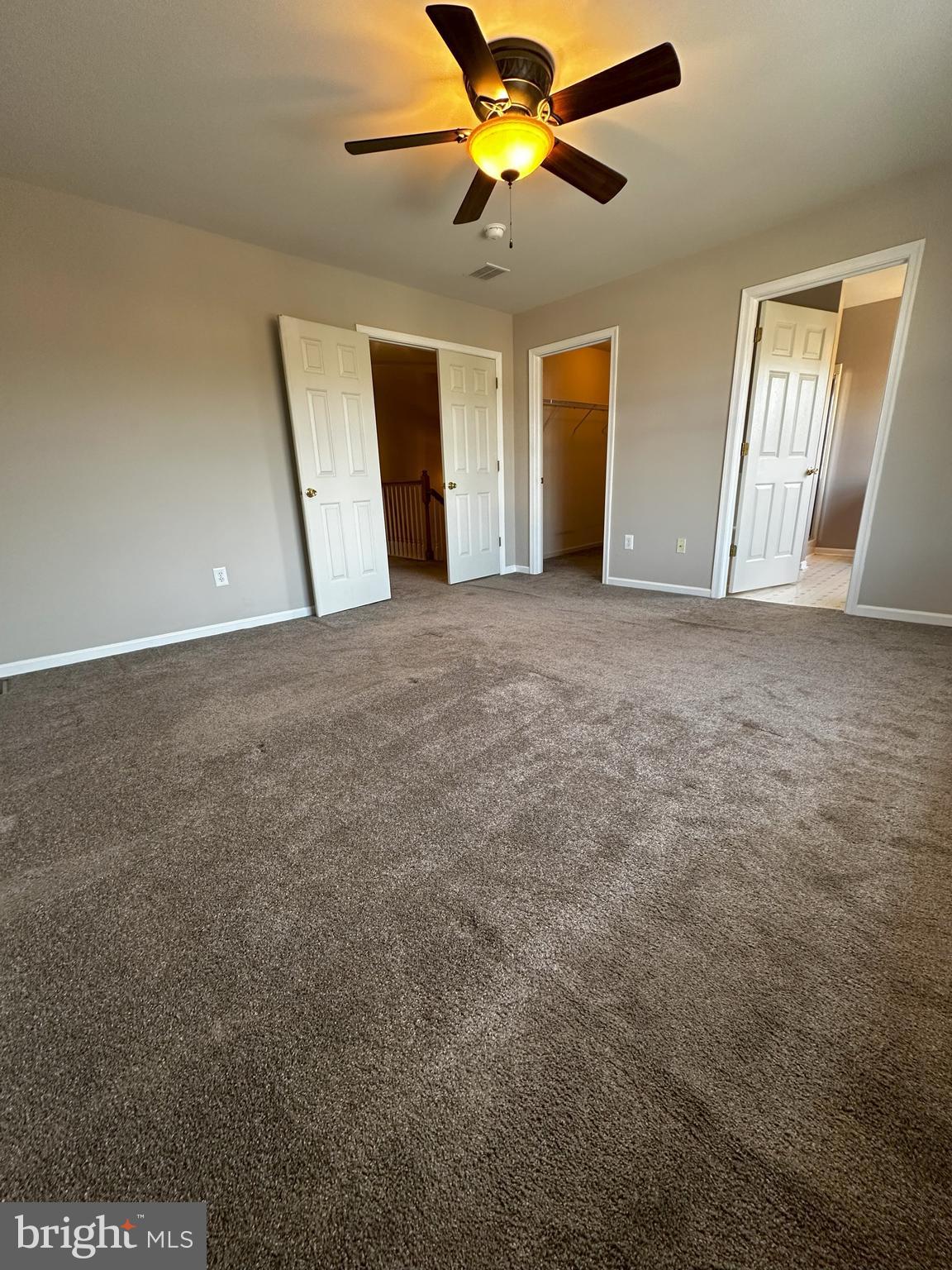 HUNT CLUB - Residential Lease