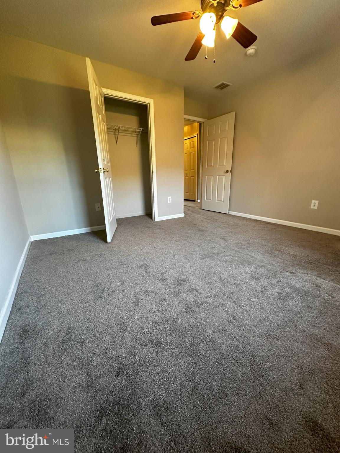 HUNT CLUB - Residential Lease