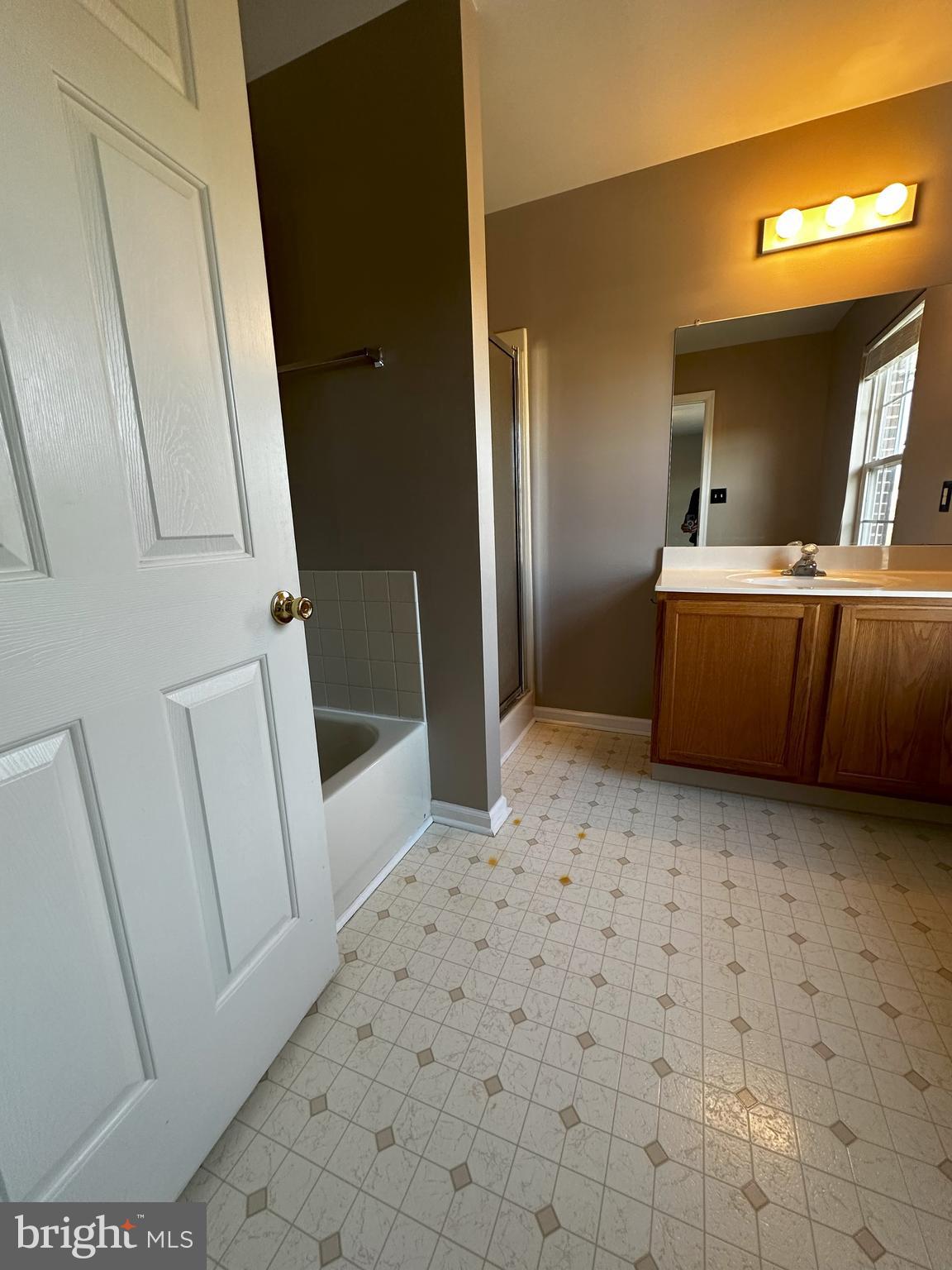 HUNT CLUB - Residential Lease