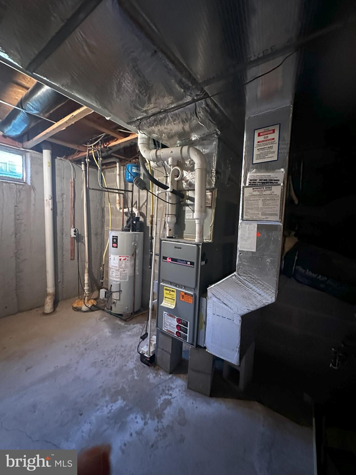 HUNT CLUB - Residential Lease