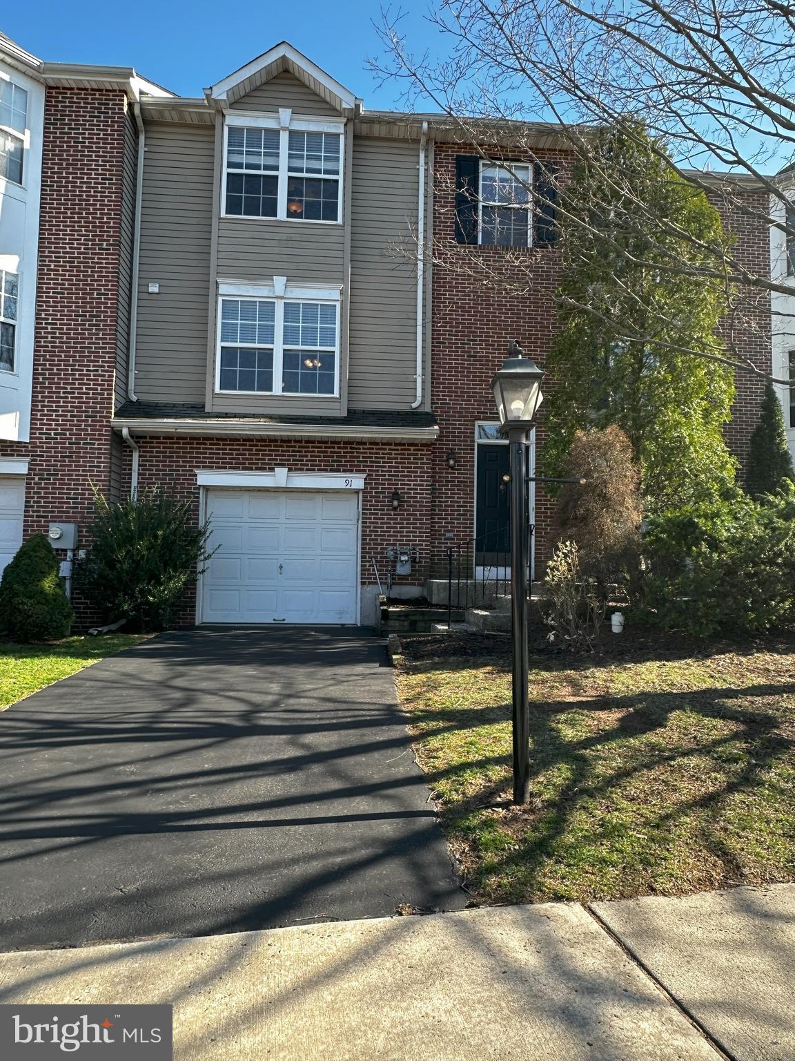 HUNT CLUB - Residential Lease