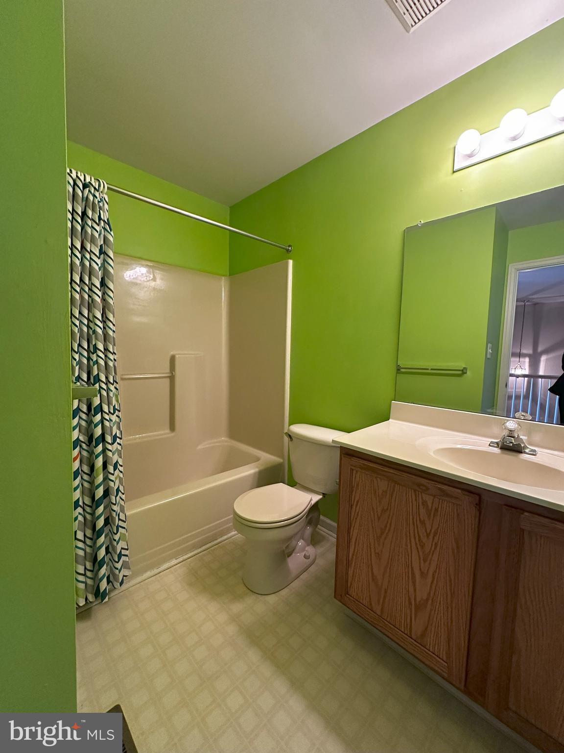 HUNT CLUB - Residential Lease