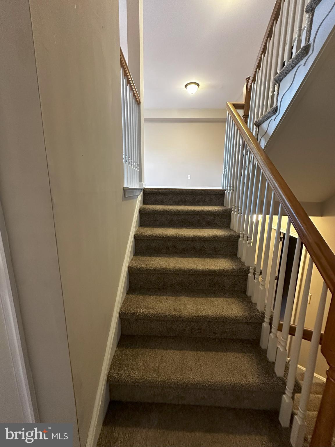 HUNT CLUB - Residential Lease