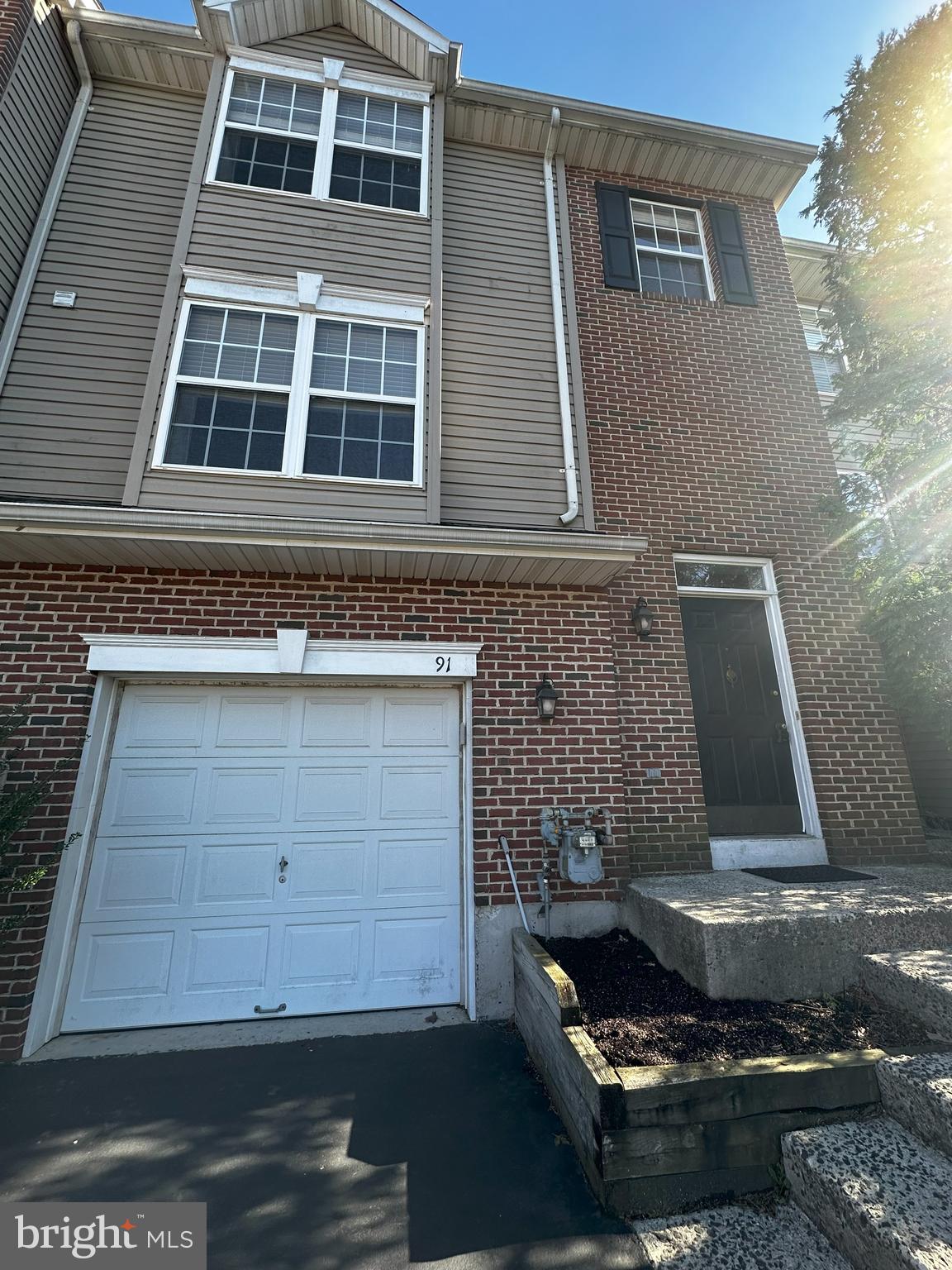 HUNT CLUB - Residential Lease