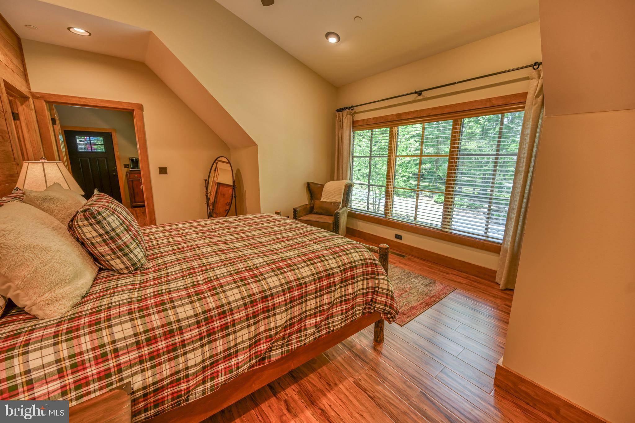 TURKEY NECK ESTATES - Residential