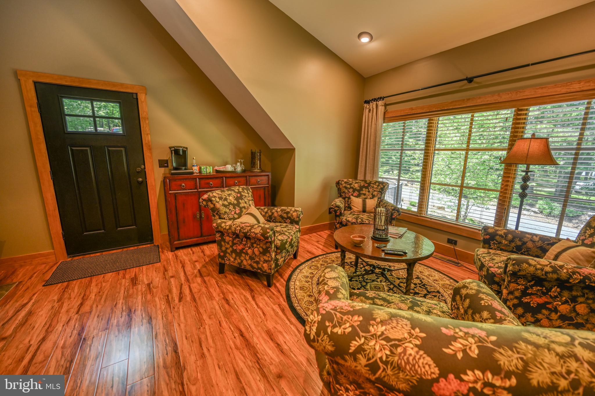 TURKEY NECK ESTATES - Residential