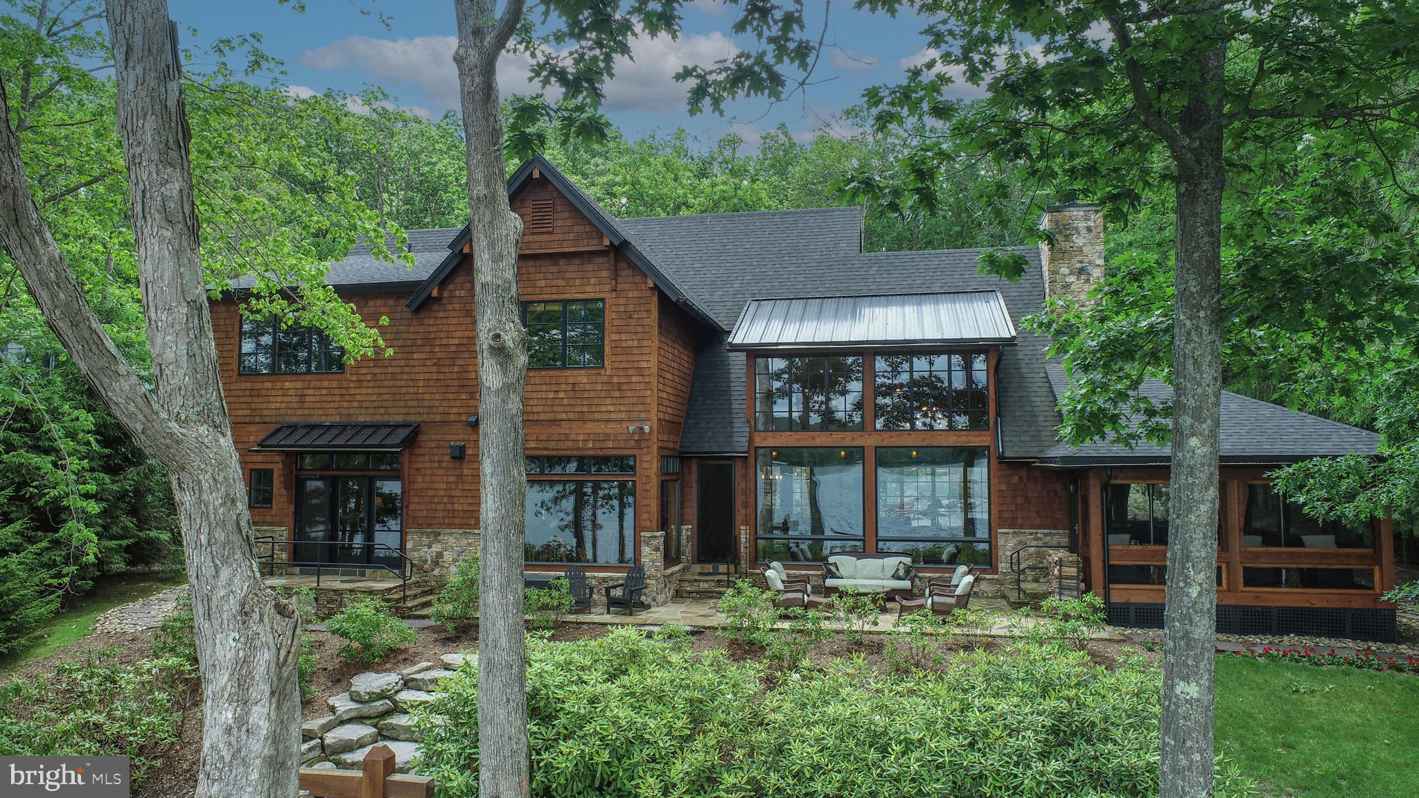 TURKEY NECK ESTATES - Residential