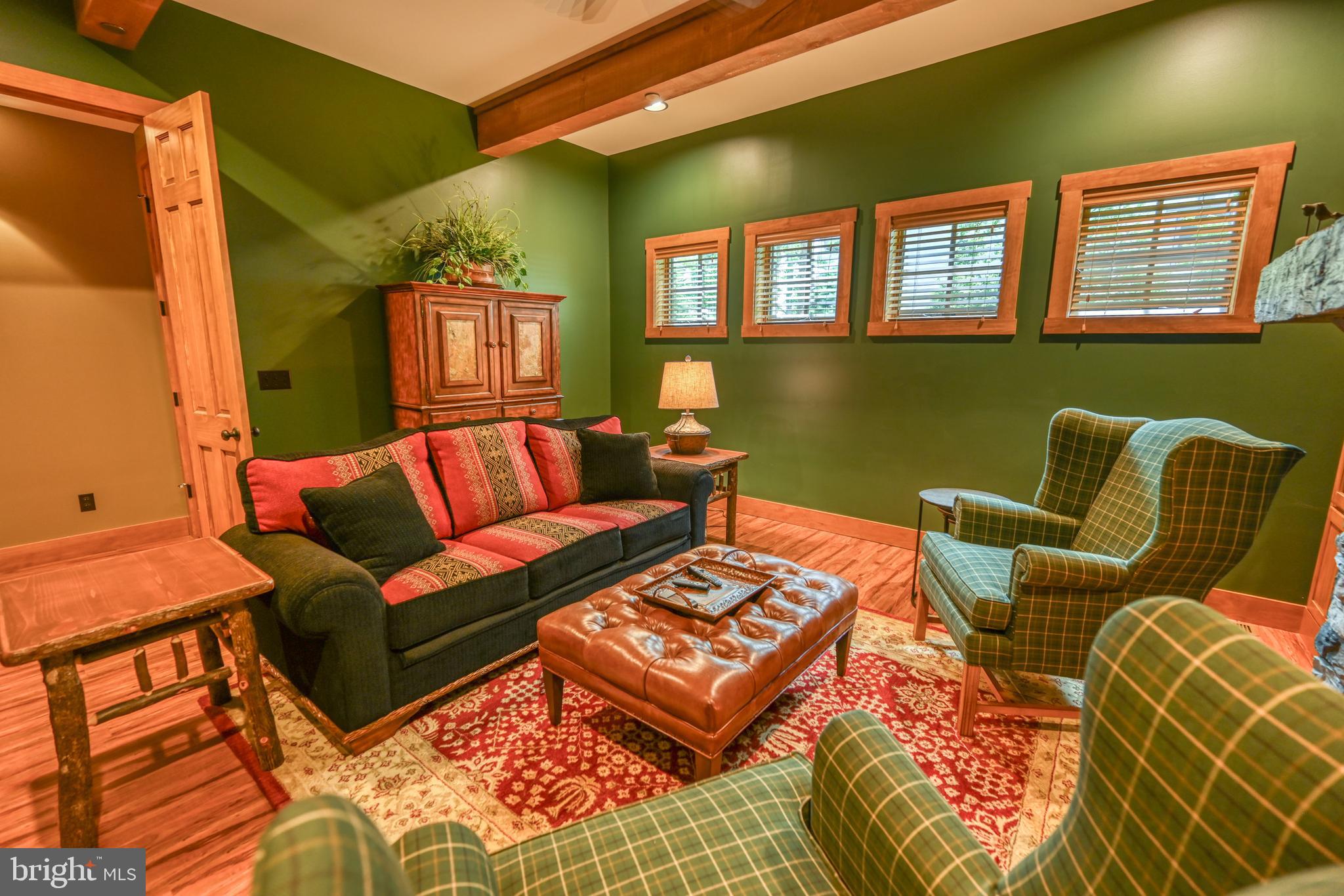 TURKEY NECK ESTATES - Residential