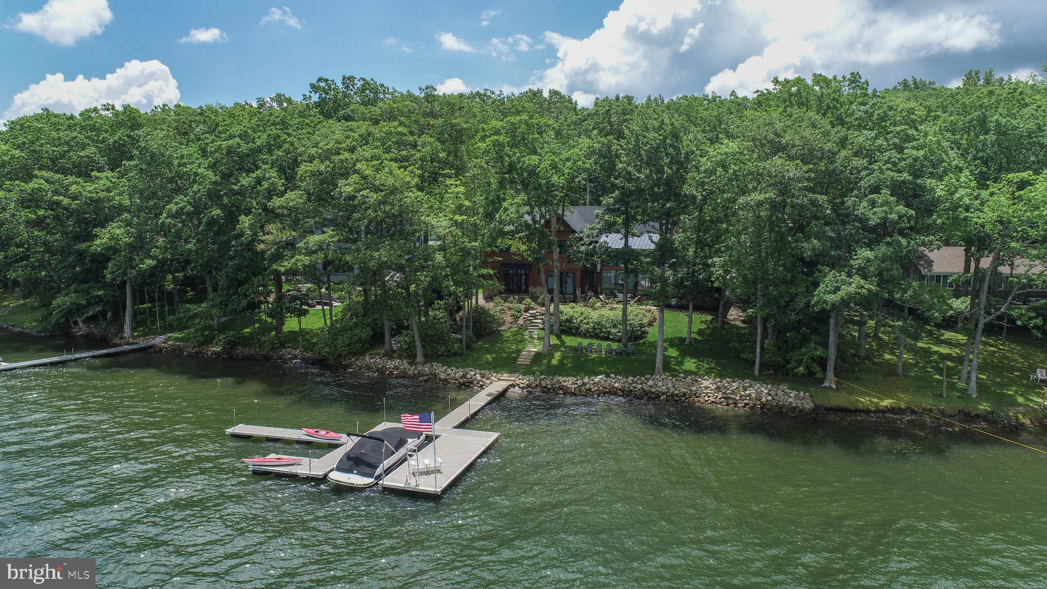 TURKEY NECK ESTATES - Residential