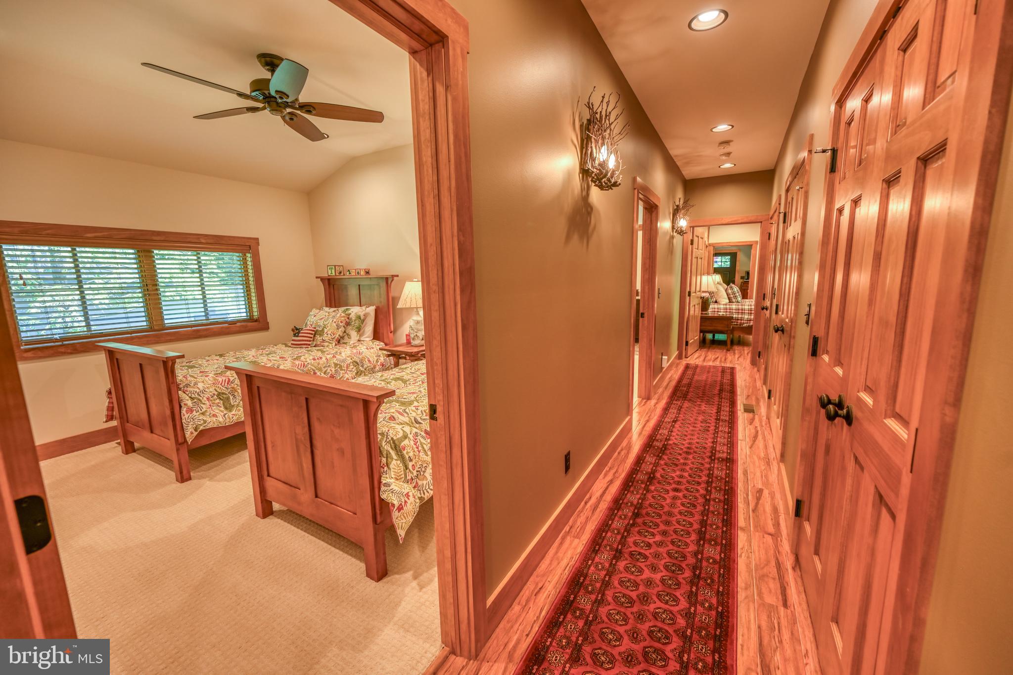 TURKEY NECK ESTATES - Residential