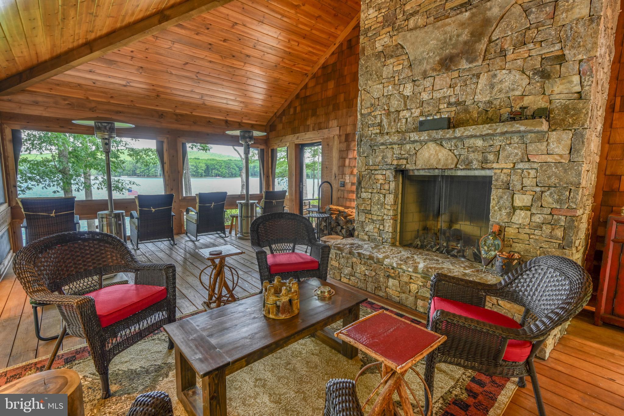 TURKEY NECK ESTATES - Residential