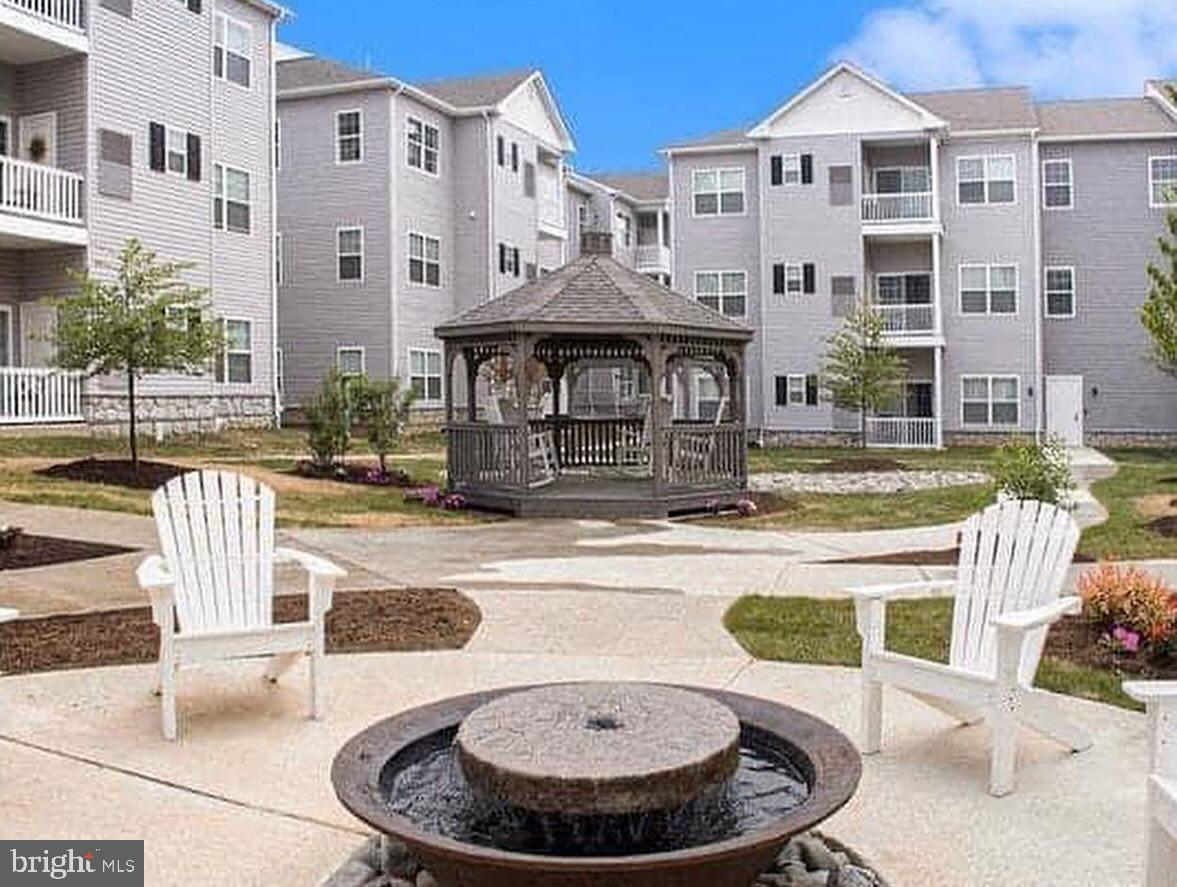 RESIDENCES AT BROOKHAVEN GLEN - Residential