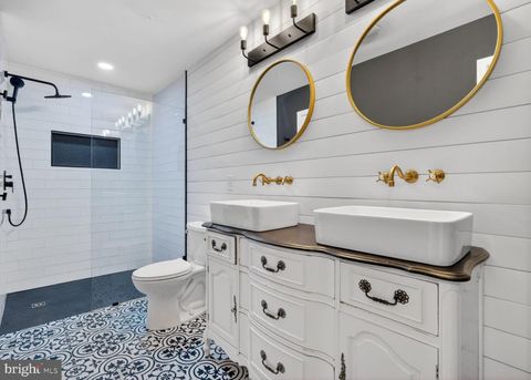 896 WINDBROOKE DRIVE 896 GAITHERSBURG MD 20879