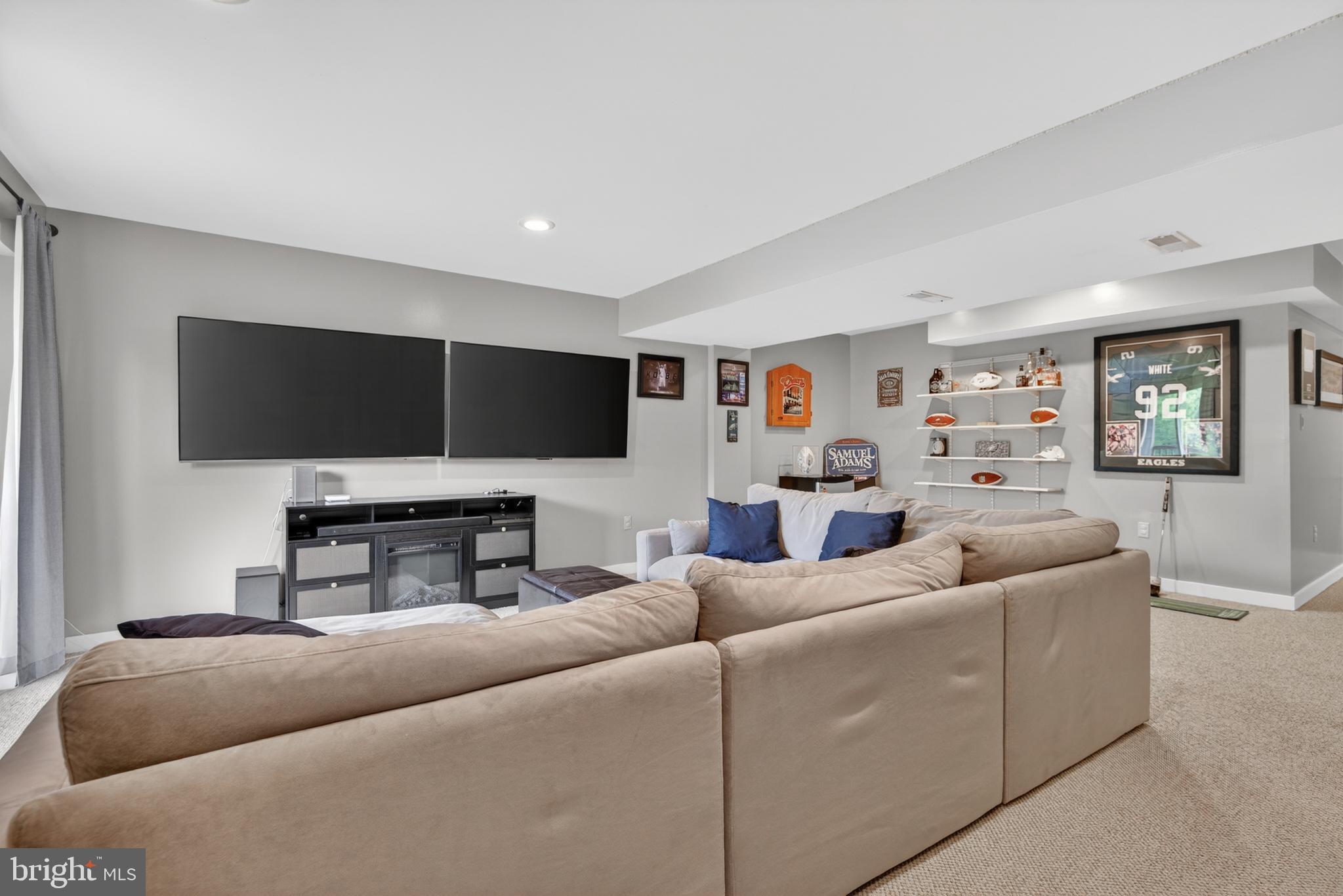 OAK RIDGE COMMONS - Residential