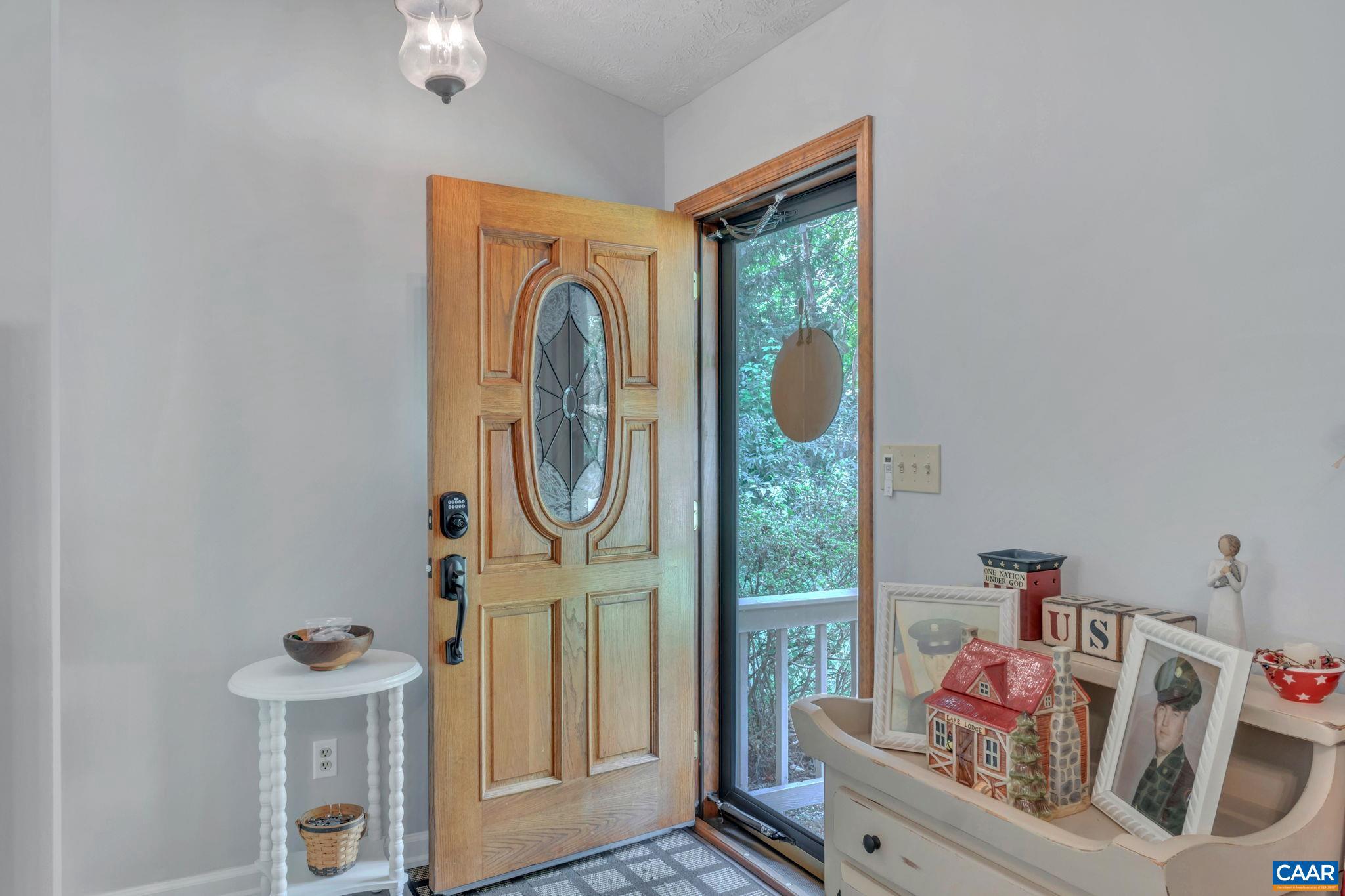 LAKE MONTICELLO - Residential