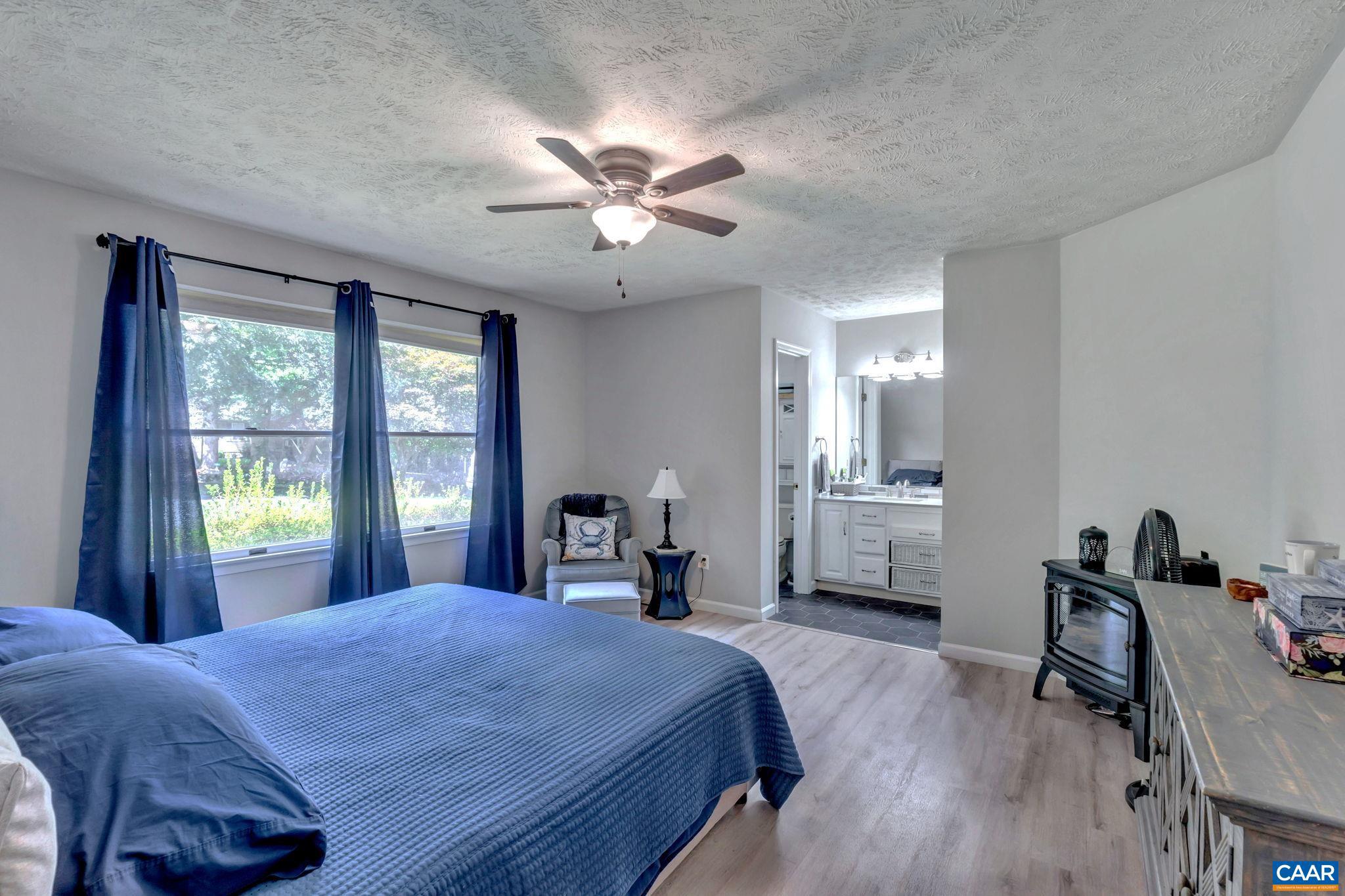 LAKE MONTICELLO - Residential