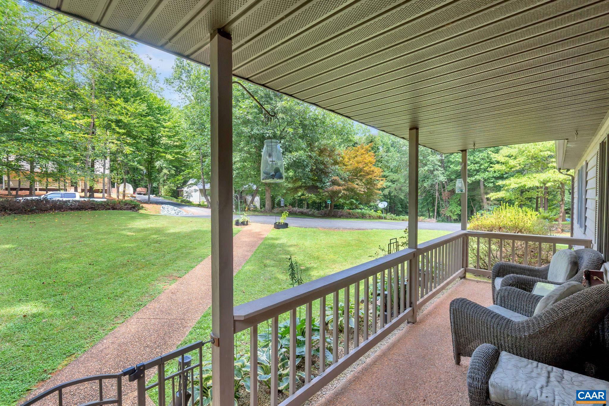 LAKE MONTICELLO - Residential