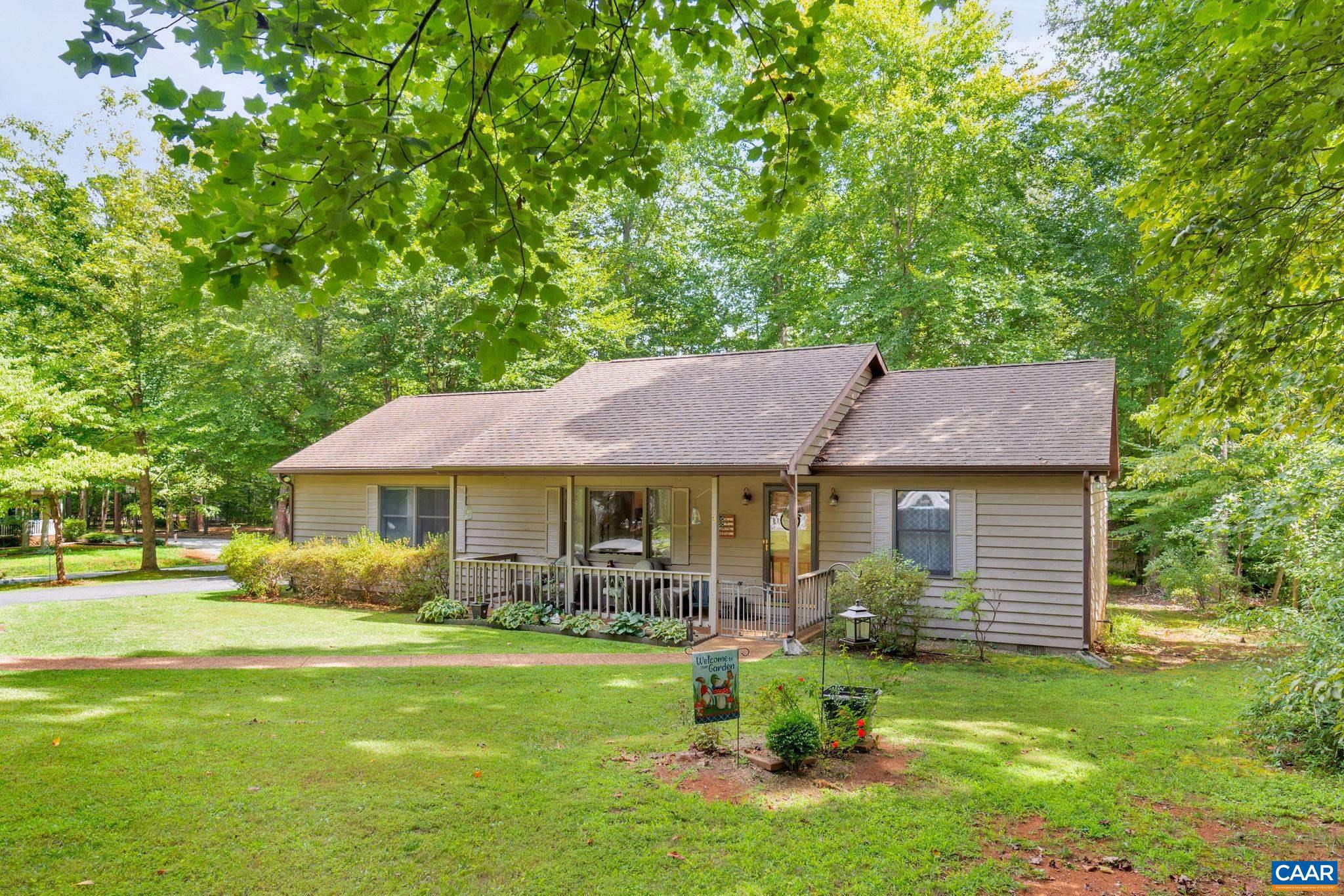 LAKE MONTICELLO - Residential