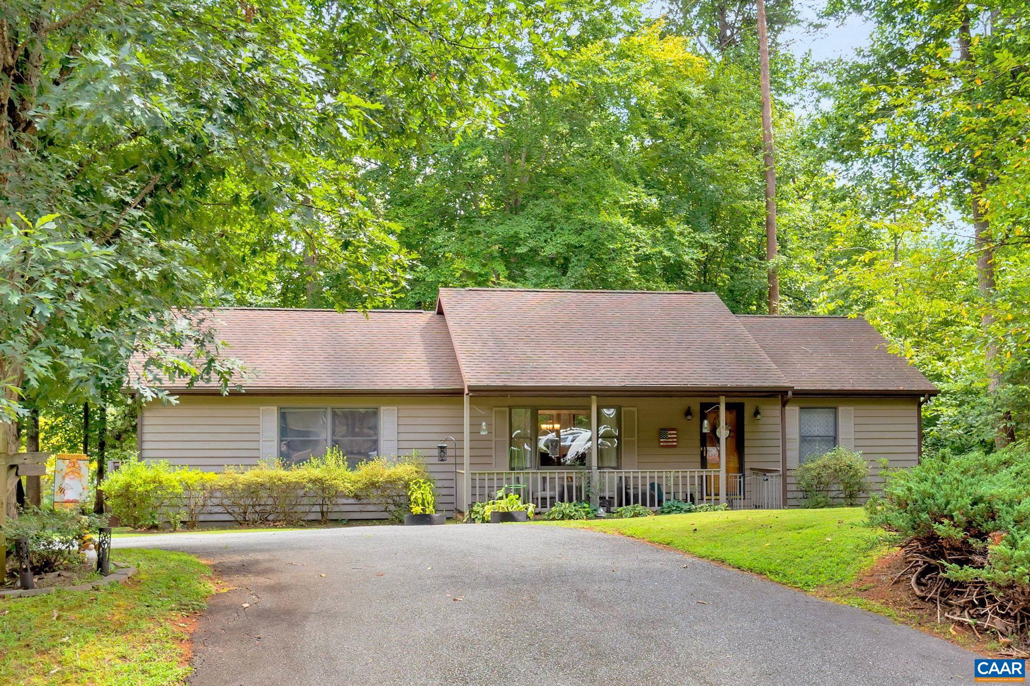 LAKE MONTICELLO - Residential