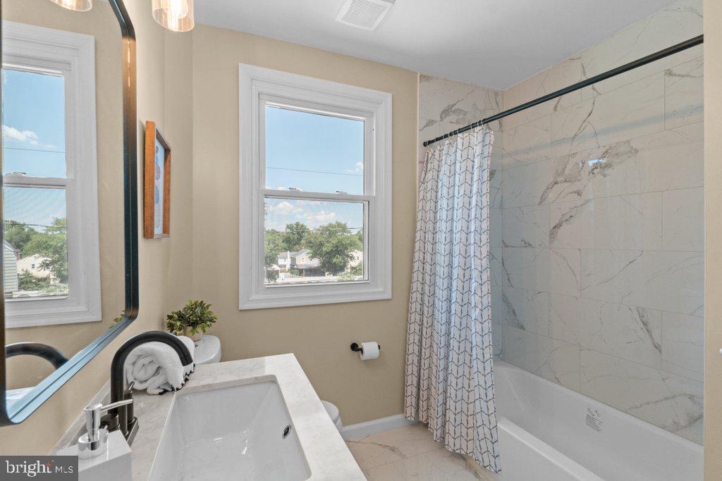 LINWOOD - Residential