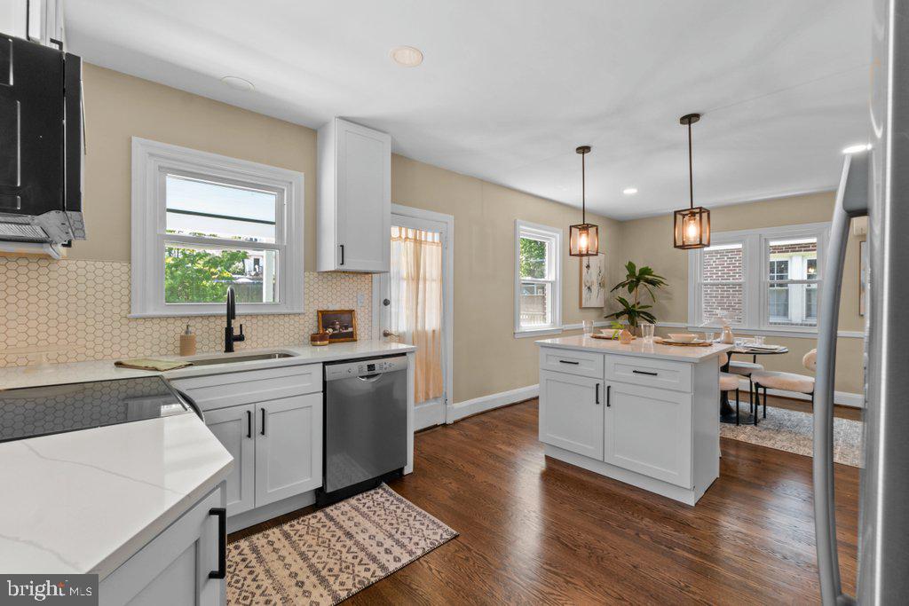 LINWOOD - Residential