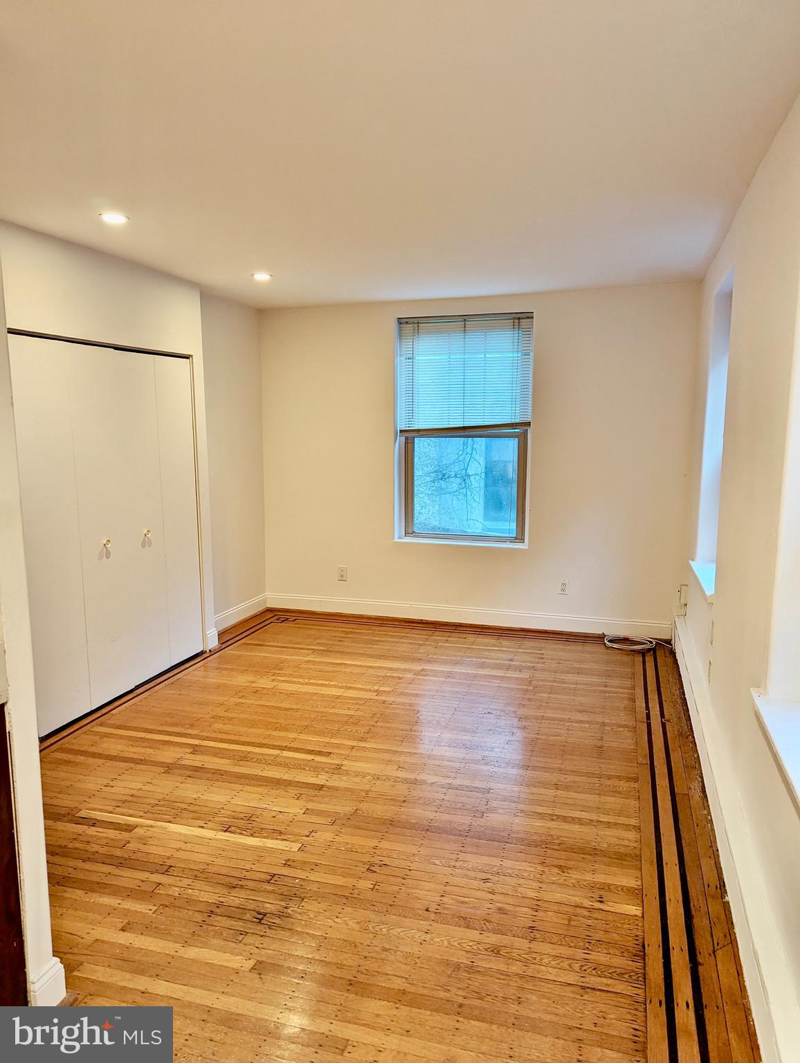 SOCIETY HILL - Residential Lease