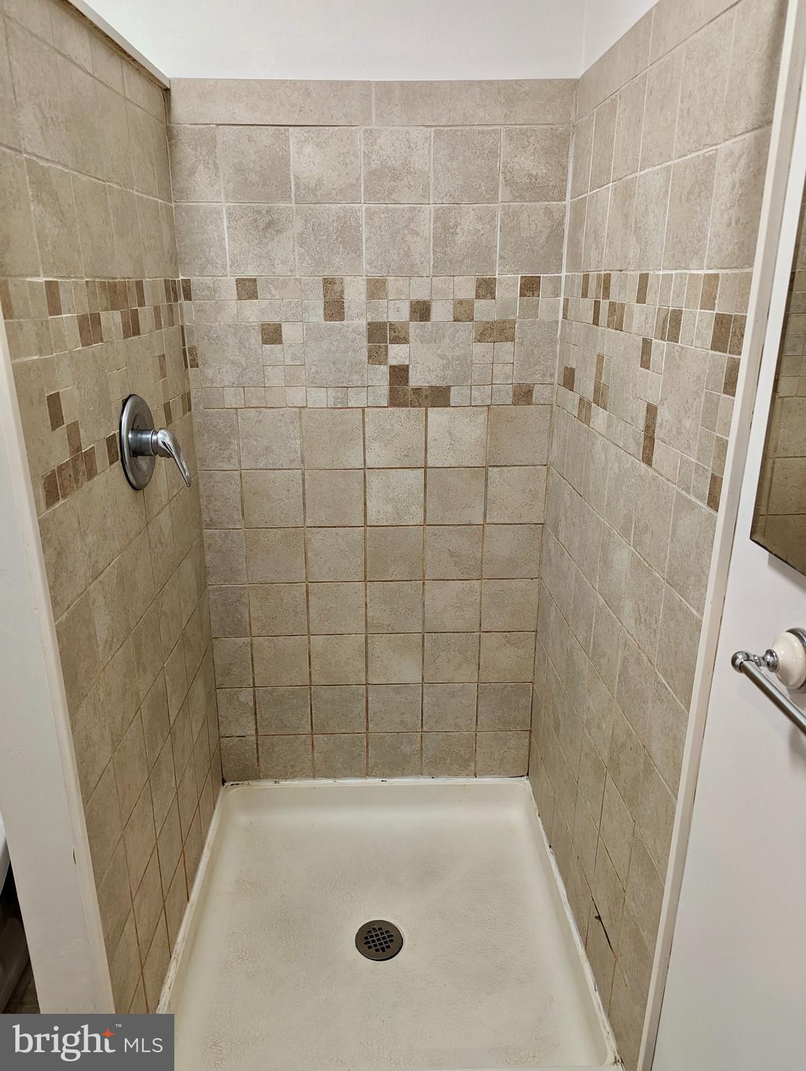 SOCIETY HILL - Residential Lease