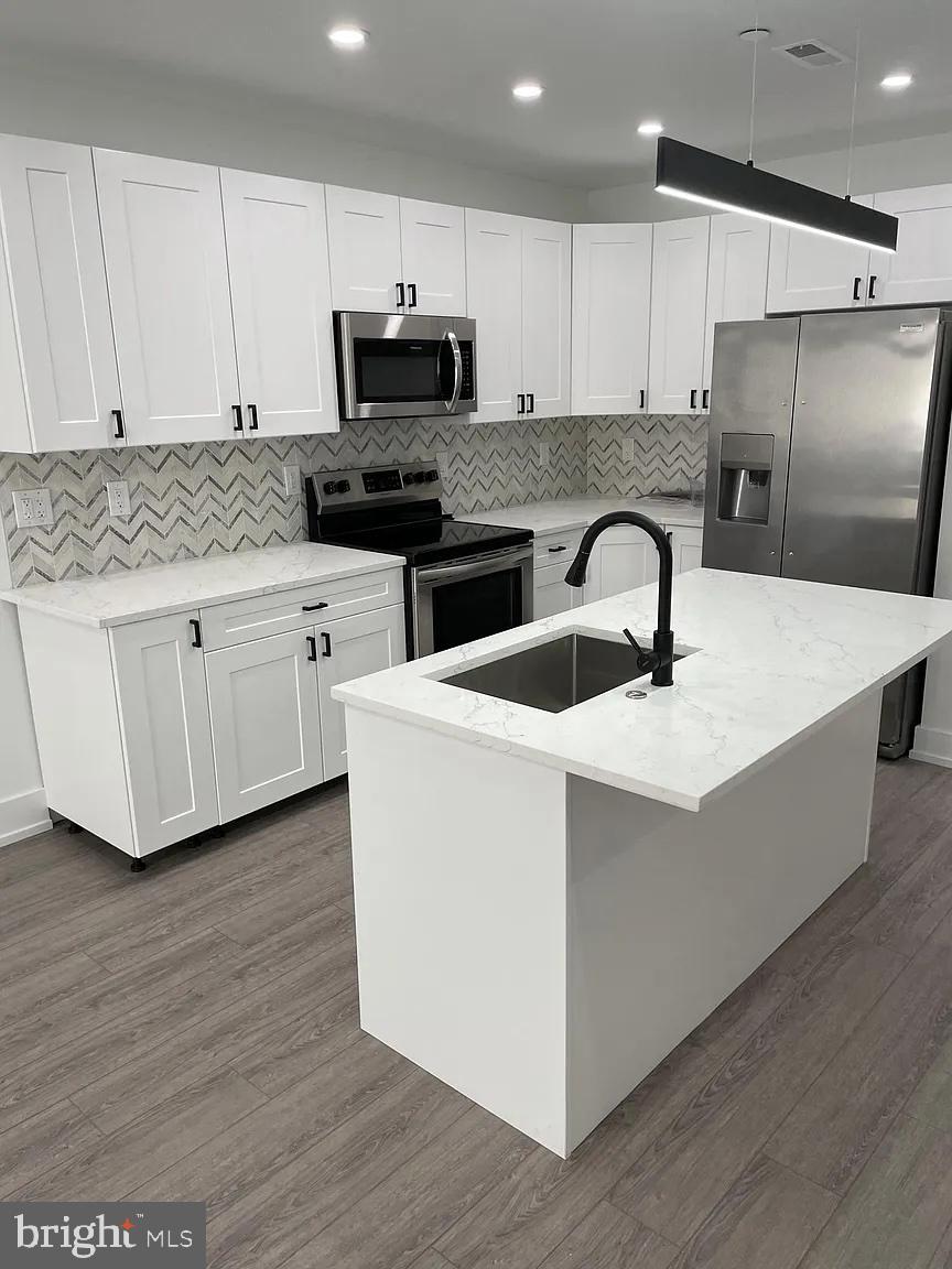 Available Early June:
Discover 2672 Salmon St #1! Step into this bi-level 3-bedroom, 3-bath apartment, where modern convenience meets timeless comfort. The sleek kitchen boasts a massive island with granite countertops, stainless steel appliances, and soft-close drawers. The open-concept living area offers ample room for relaxing and entertaining. Each spacious bedroom easily accommodates a queen-size bed and end tables, along with generous closet space for all your storage needs. Every bedroom also features a private ensuite bath, ensuring ultimate comfort and privacy. Outside, a private patio is ideal for grilling or unwinding in the fresh air. Thoughtfully designed with both style and functionality in mind, this apartment offers everything you need for a comfortable and sophisticated living experience. Call today!
Lease Terms:
Generally, 1st month, 12th month, and 1 month security deposit due at, or prior to, lease signing. Other terms may be required by Landlord. $55 application fee per applicant. Pets are conditional on owner's approval and may require a monthly pet rent, if accepted. (Generally, $50/pet). Tenants responsible for: electricity, cable/internet, and water. Landlord Requirements: Applicants to make 3x the monthly rent in verifiable net income, credit history to be considered (i.e. no active collections), no evictions within the past 4 years, and must have a verifiable rental history with on-time rental payments. Exceptions to this criteria may exist under the law and will be considered.
