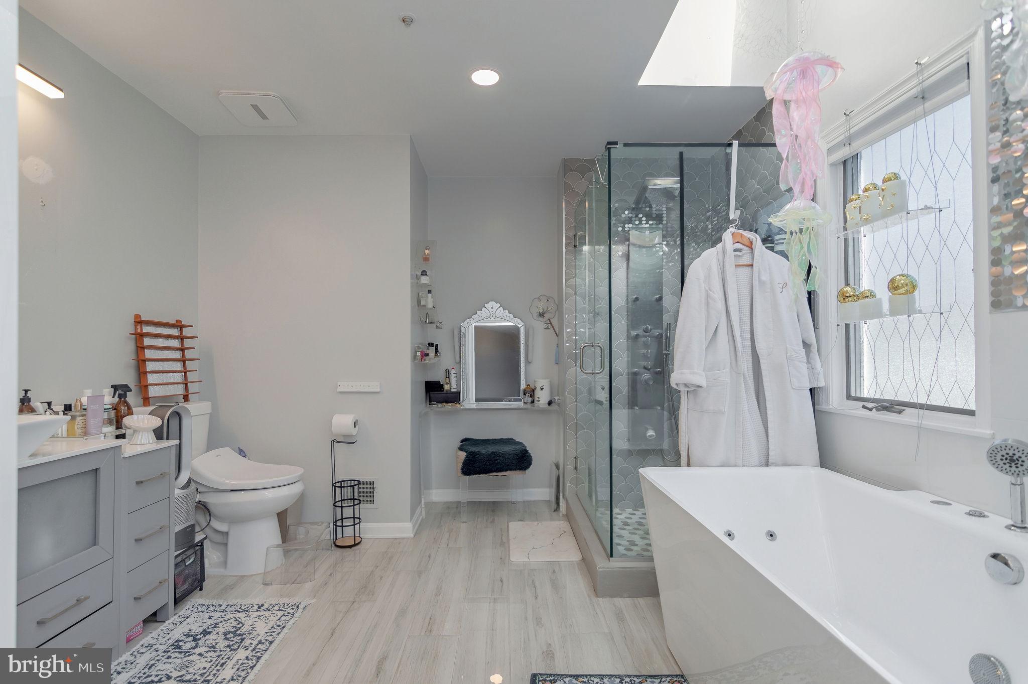 ROCKCREST - Residential