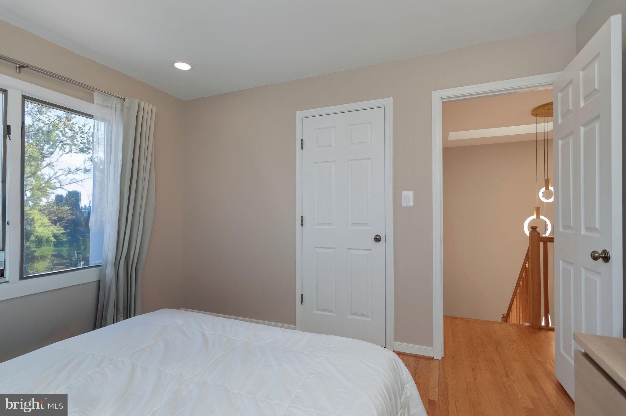 ROCKCREST - Residential