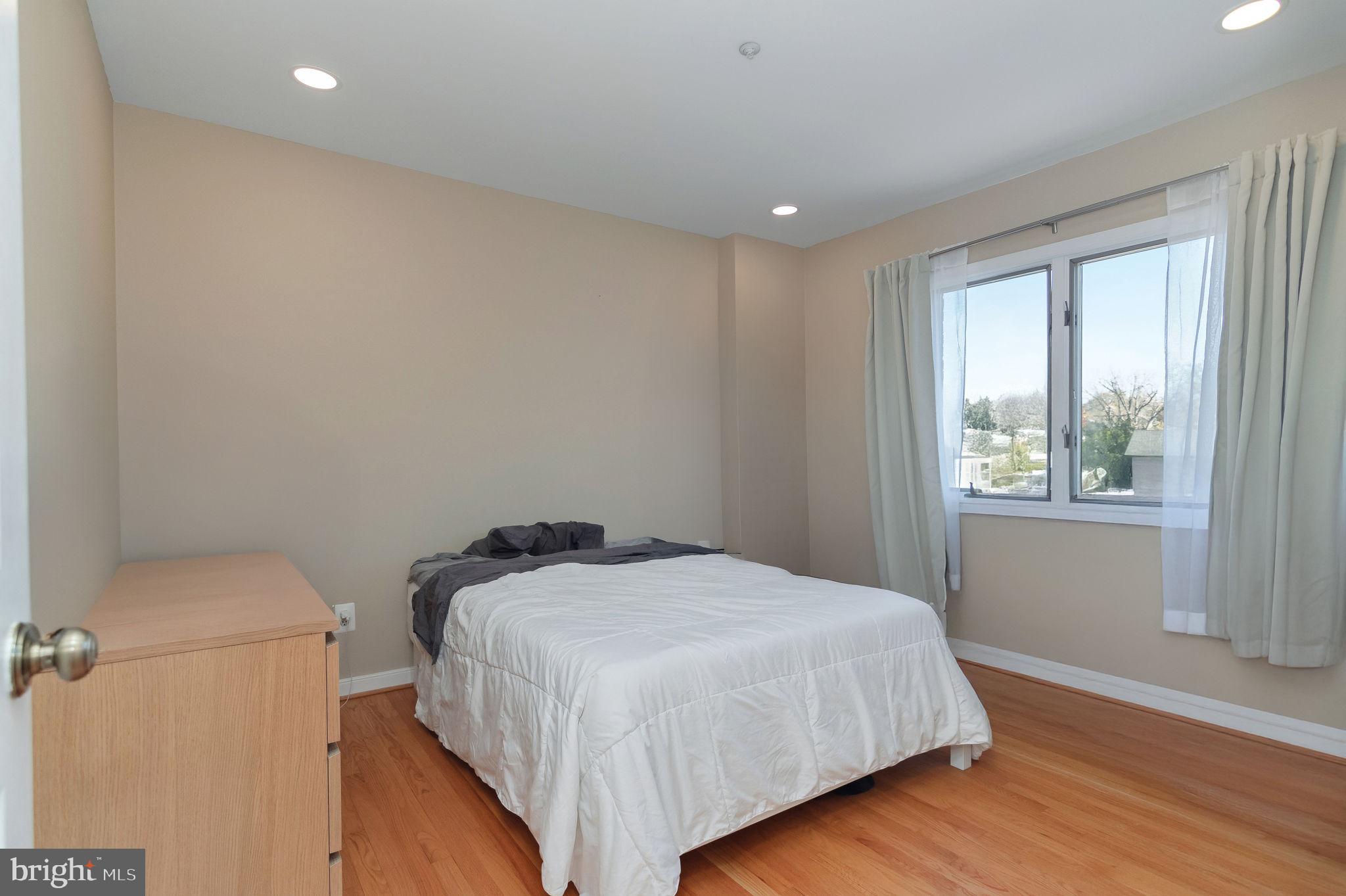 ROCKCREST - Residential