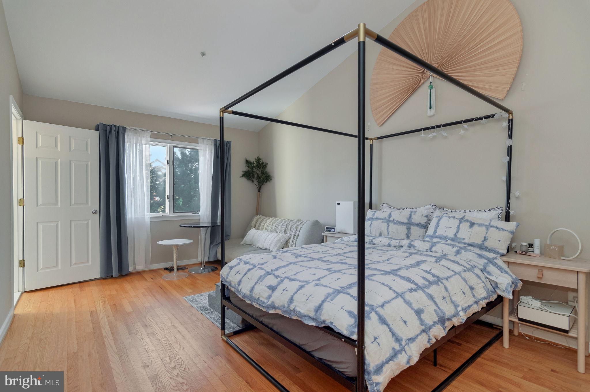 ROCKCREST - Residential