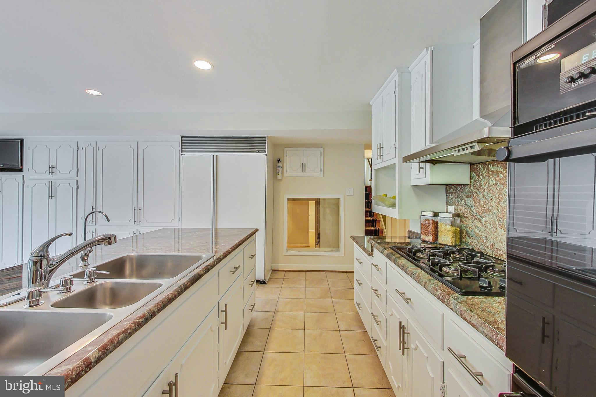 PINEHURST VILLAGE - Residential