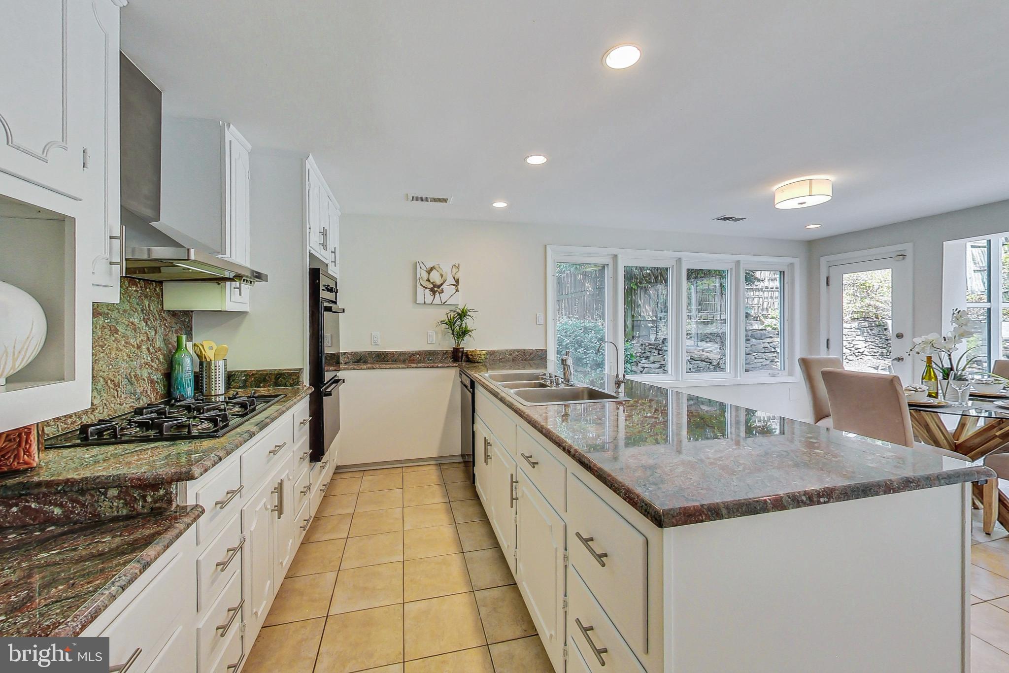 PINEHURST VILLAGE - Residential