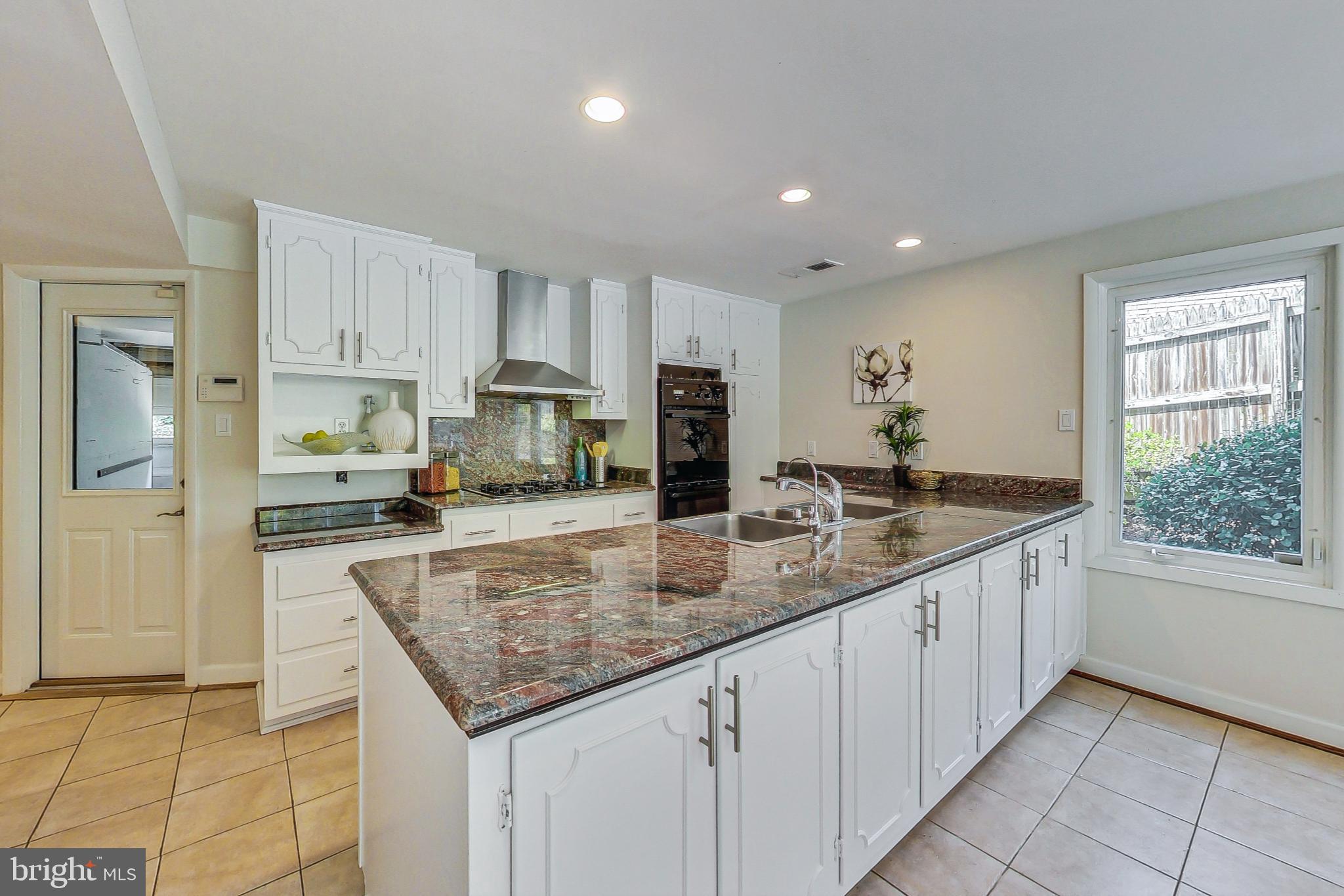 PINEHURST VILLAGE - Residential