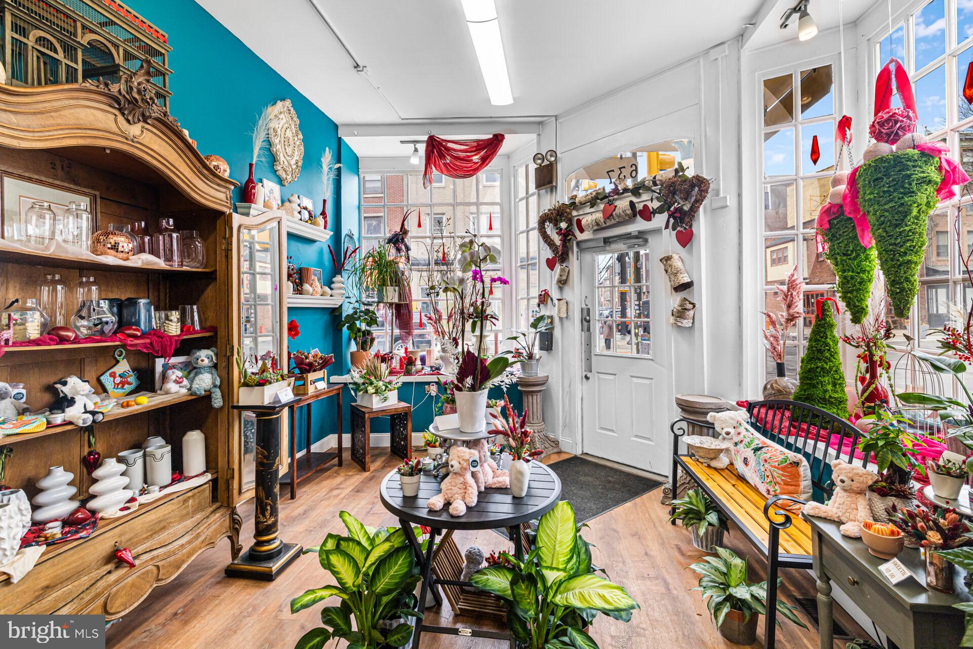 NORTHERN LIBERTIES - Commercial Sale