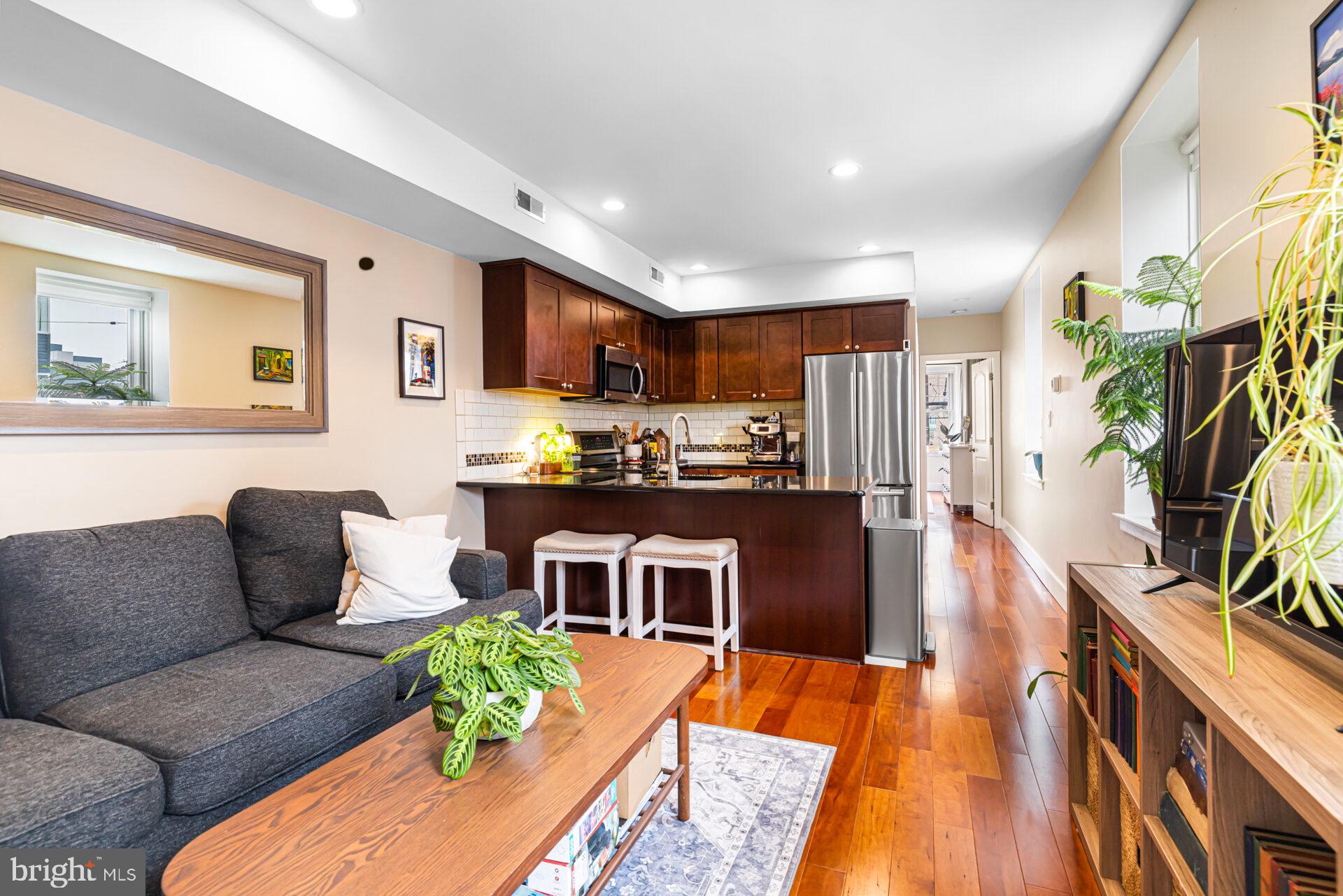 NORTHERN LIBERTIES - Commercial Sale