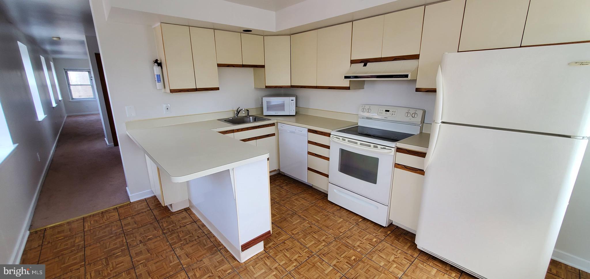 NORTHERN LIBERTIES - Commercial Sale